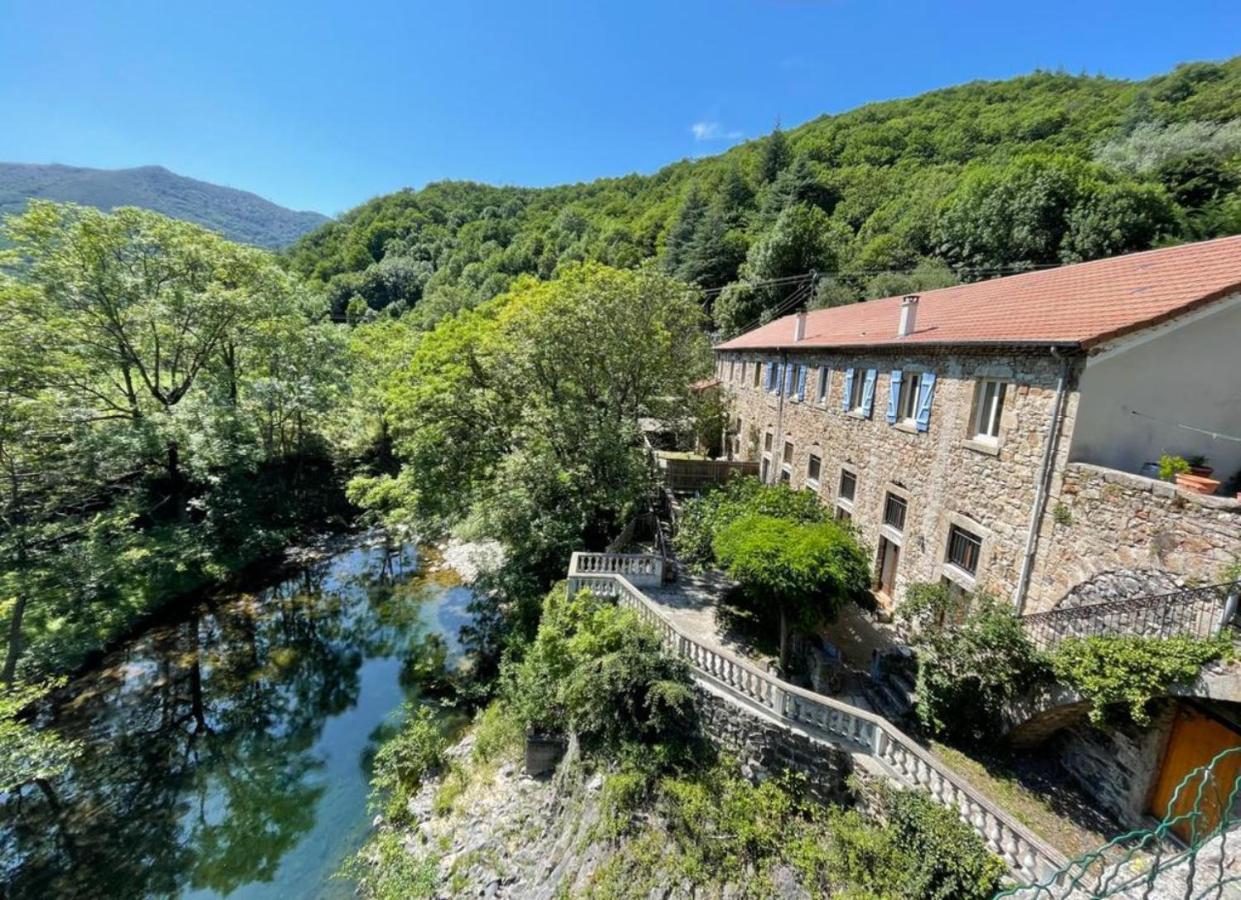 Rives De Bourges Apartment Burzet Екстериор снимка