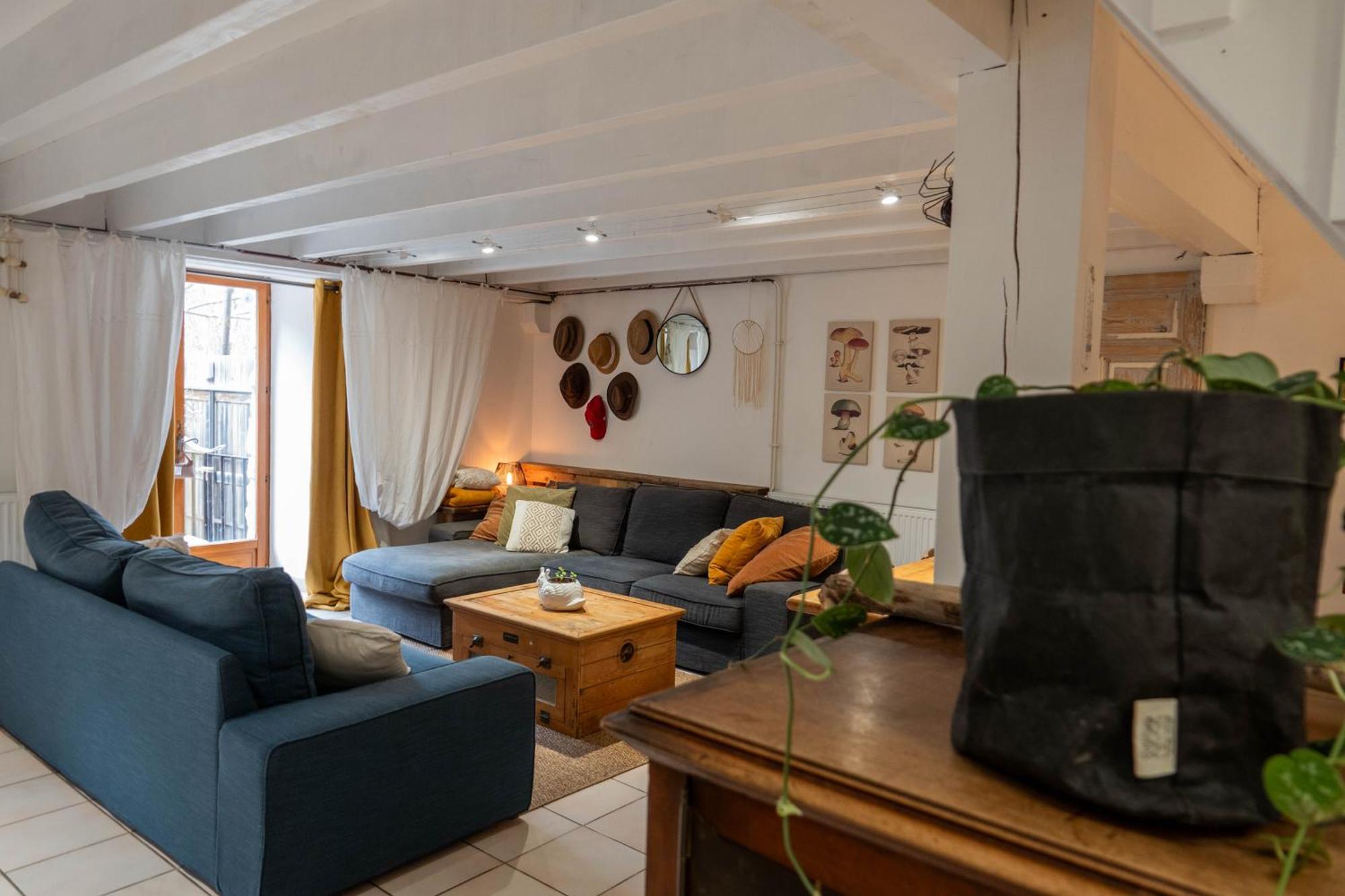 Rives De Bourges Apartment Burzet Екстериор снимка