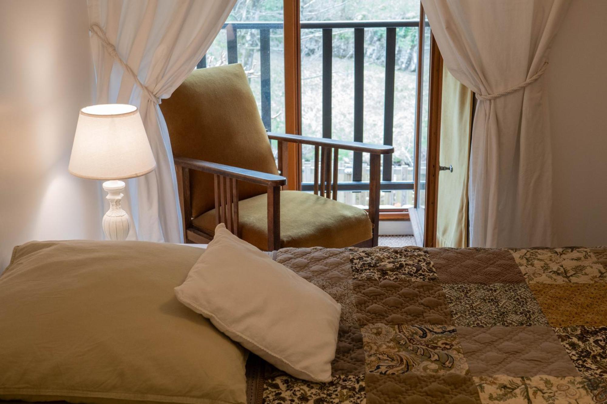 Rives De Bourges Apartment Burzet Екстериор снимка